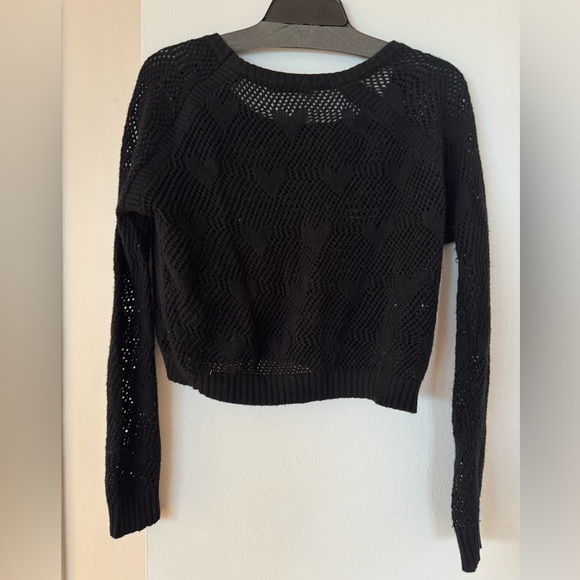 Cute cropped black heart sweater - Picture 3 of 4